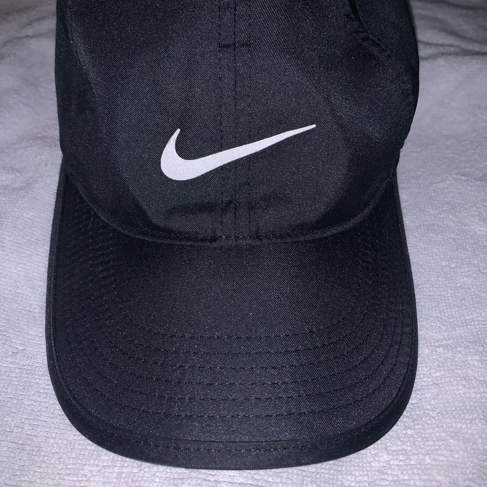 Nike Featherlight Hat